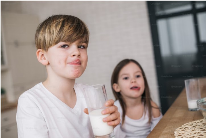 Manfaat Minum Susu untuk Mendukung Pertumbuhan dan Perkembangan Anak